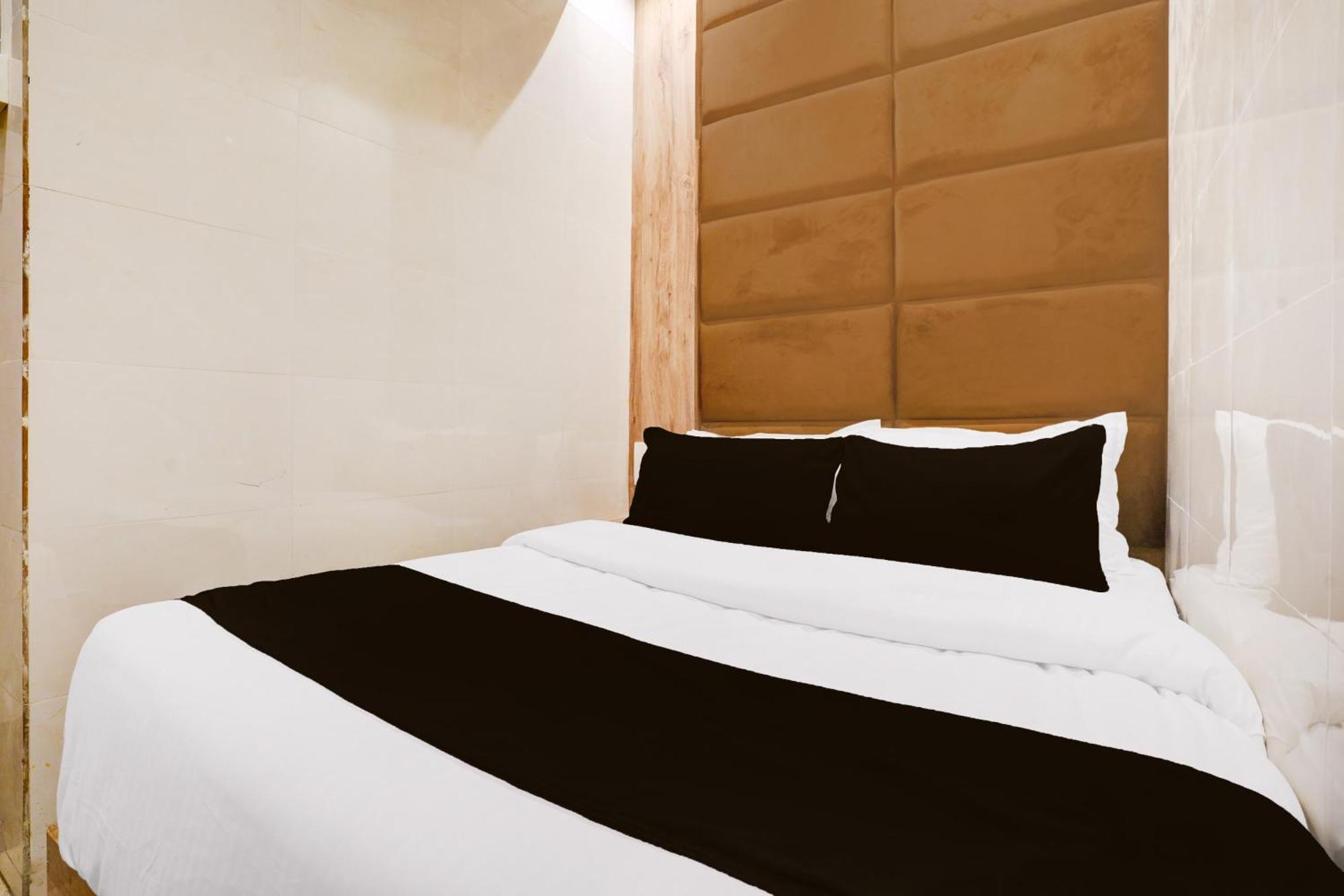 Hotel O New Firdous Mumbai (Bombay)