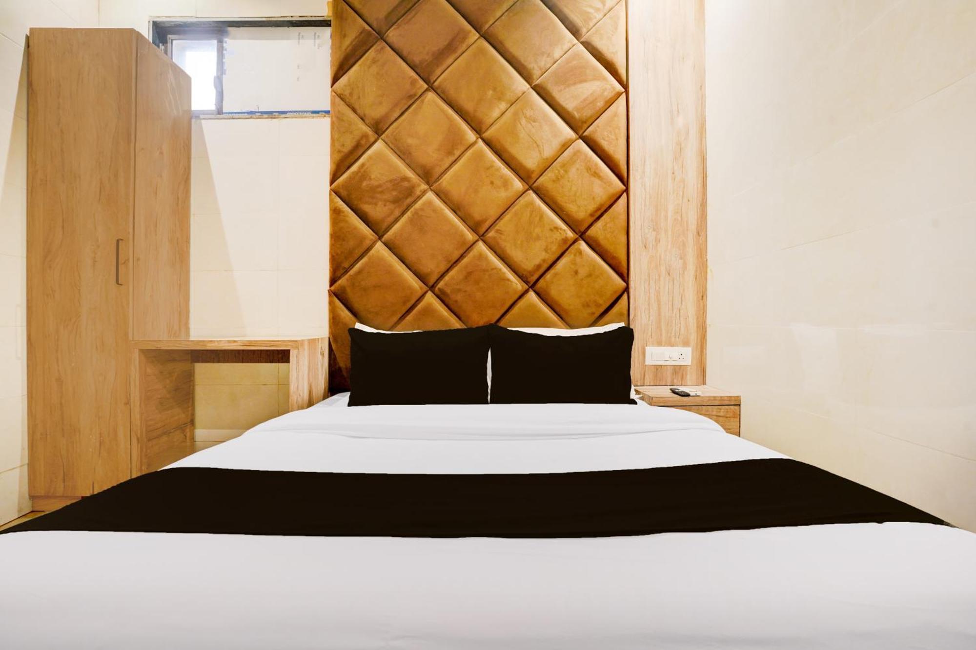 O New Firdous Hotel